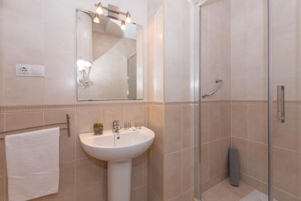 Apartamento Suite Centrico Malaga Exterior photo